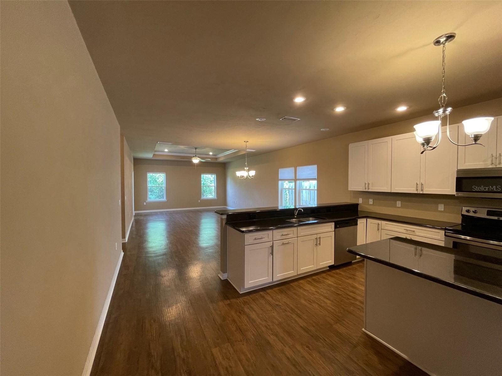 Image 4 of 23 For 7879 80th Drive