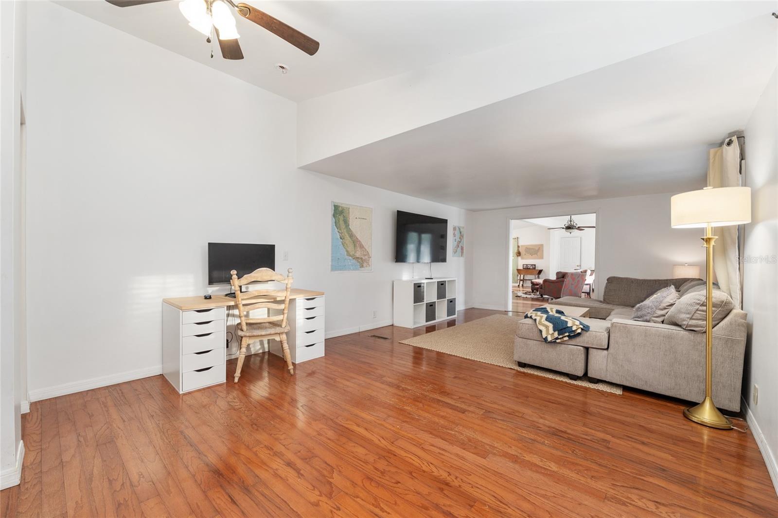 Image 19 of 62 For 20361 1st Street