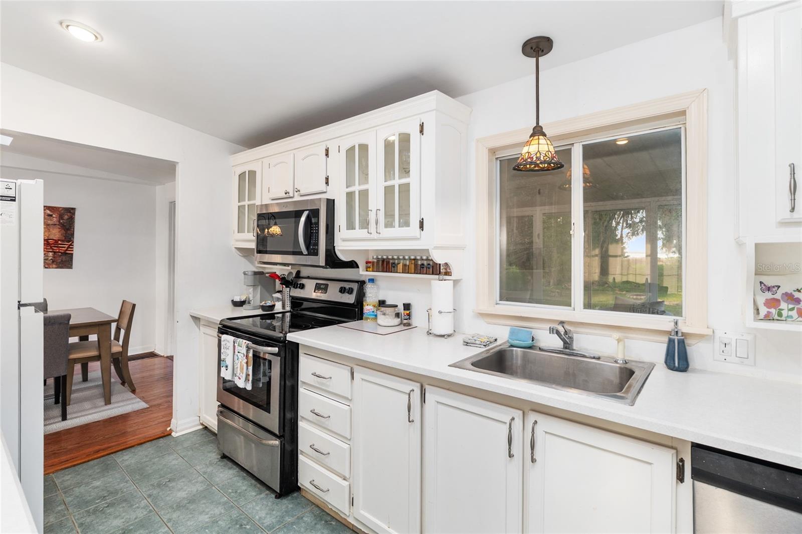 Image 25 of 62 For 20361 1st Street