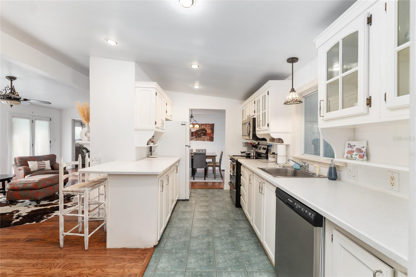 Image 26 of 62 For 20361 1st Street