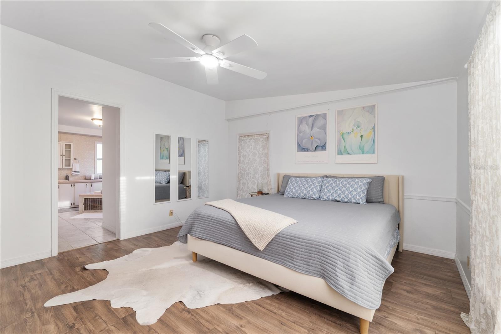 Image 31 of 62 For 20361 1st Street