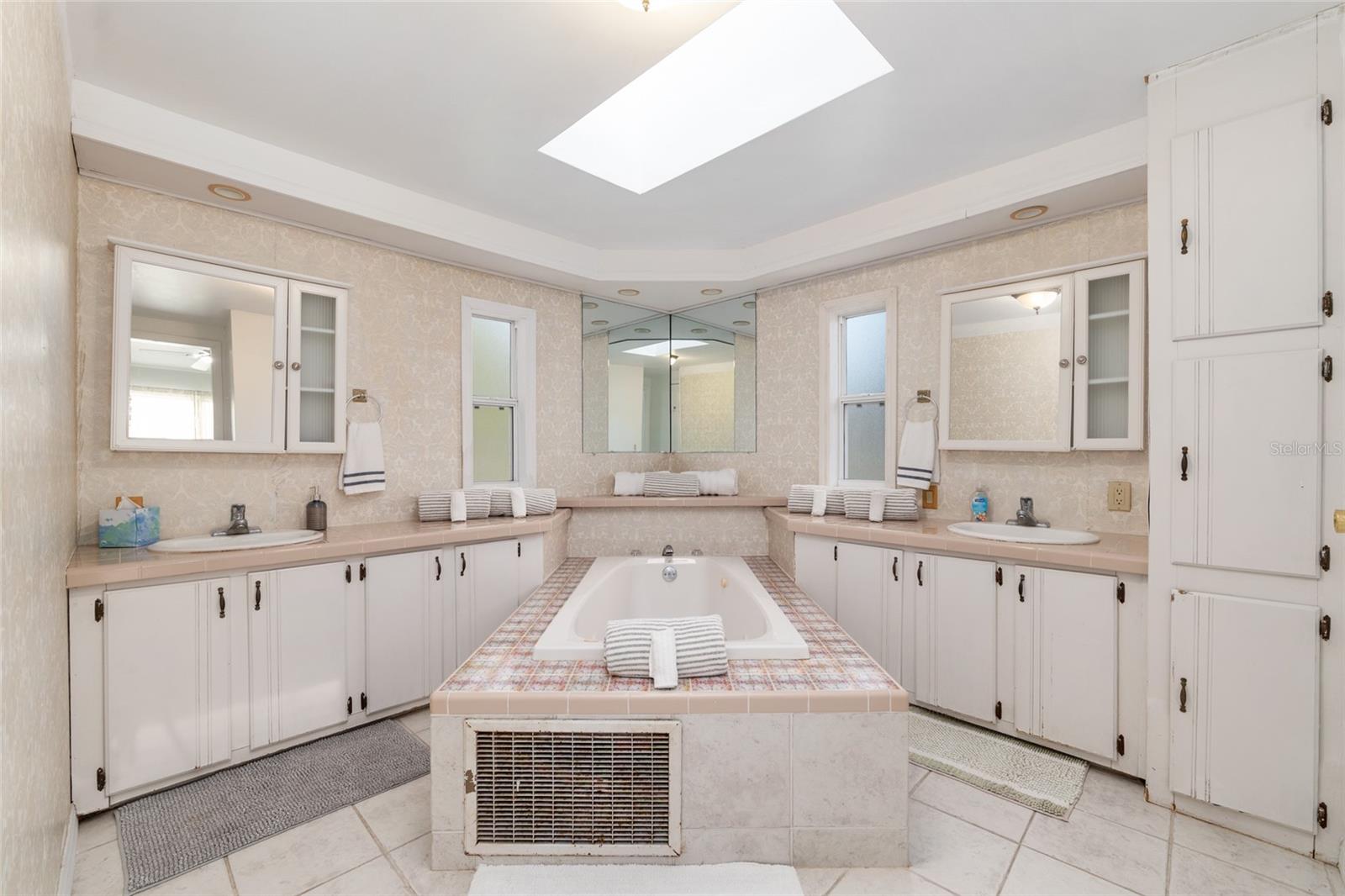 Image 33 of 62 For 20361 1st Street