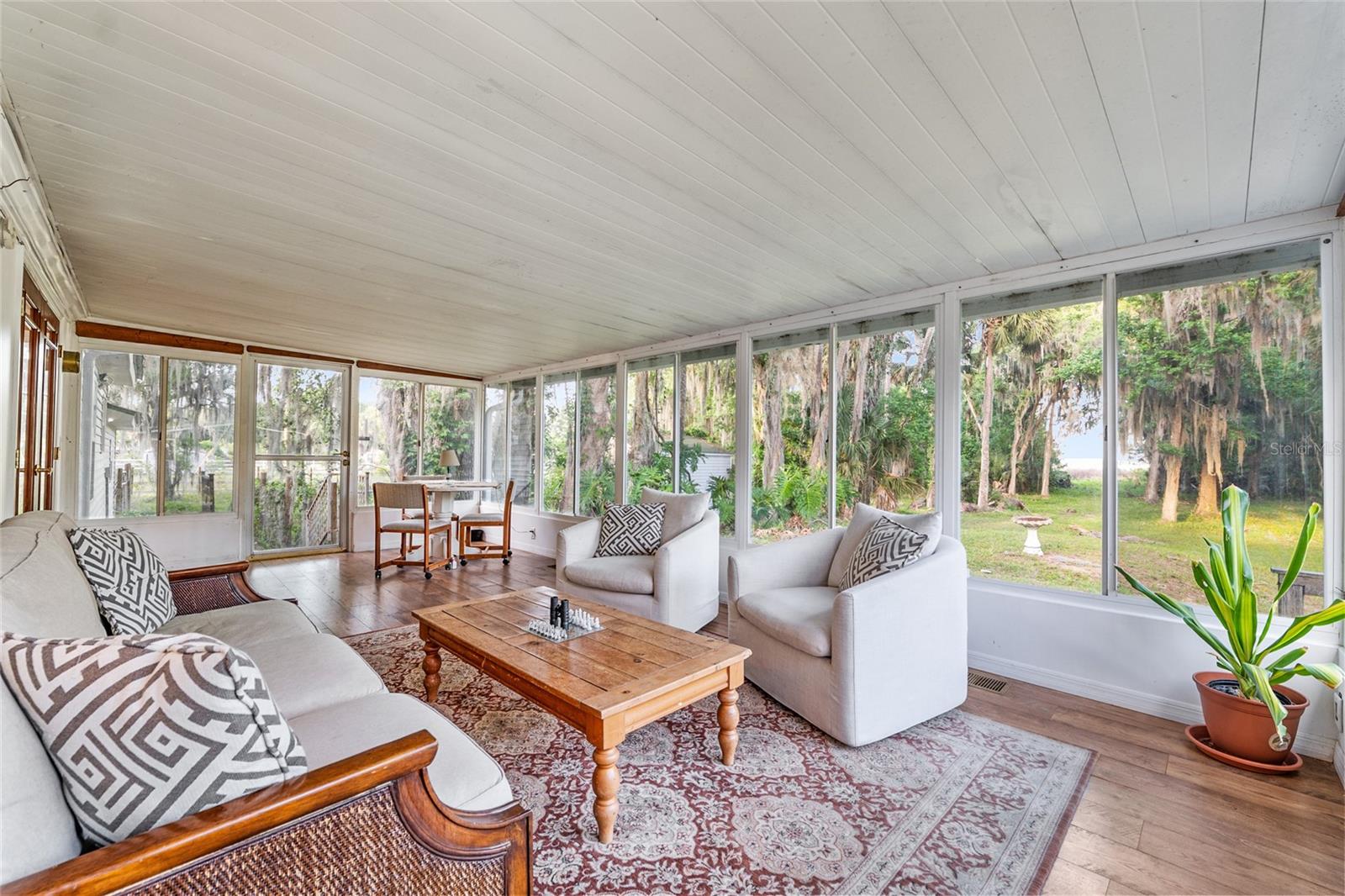 Image 45 of 62 For 20361 1st Street