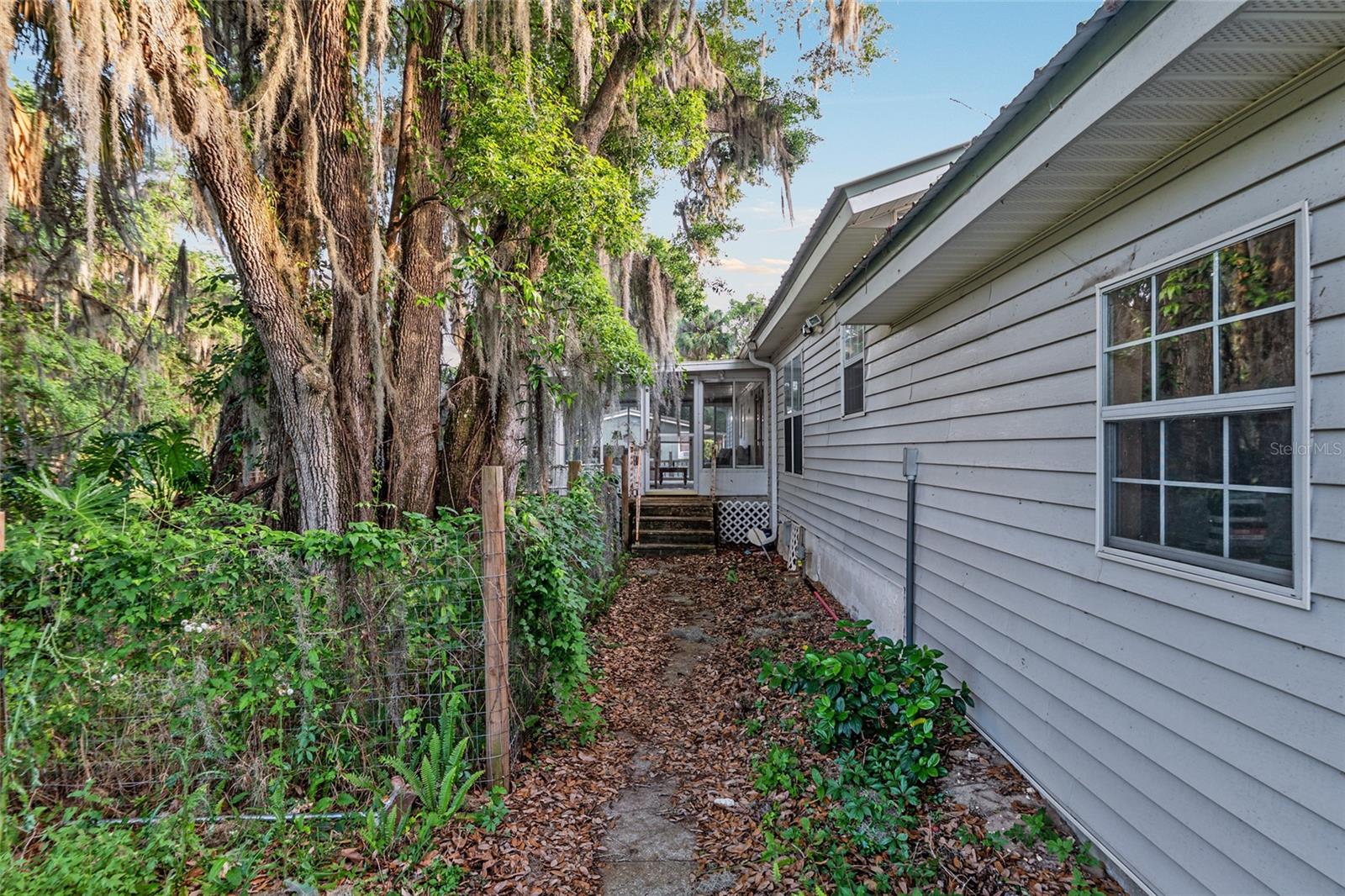 Image 49 of 62 For 20361 1st Street