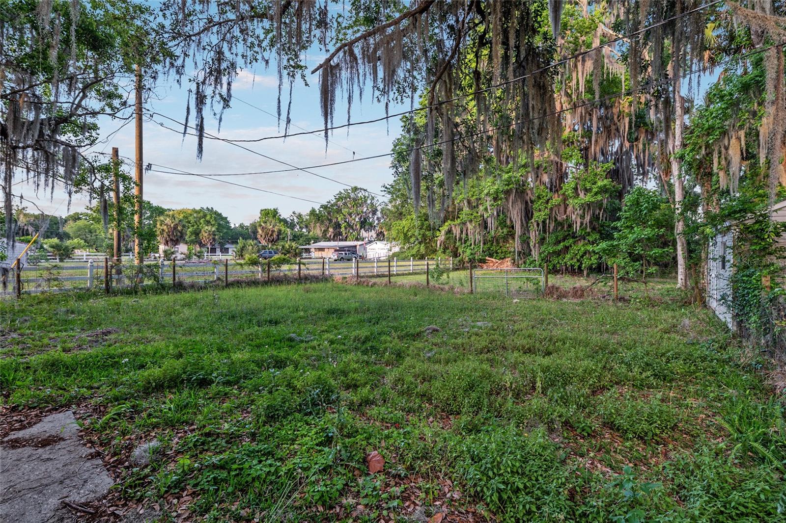 Image 50 of 62 For 20361 1st Street