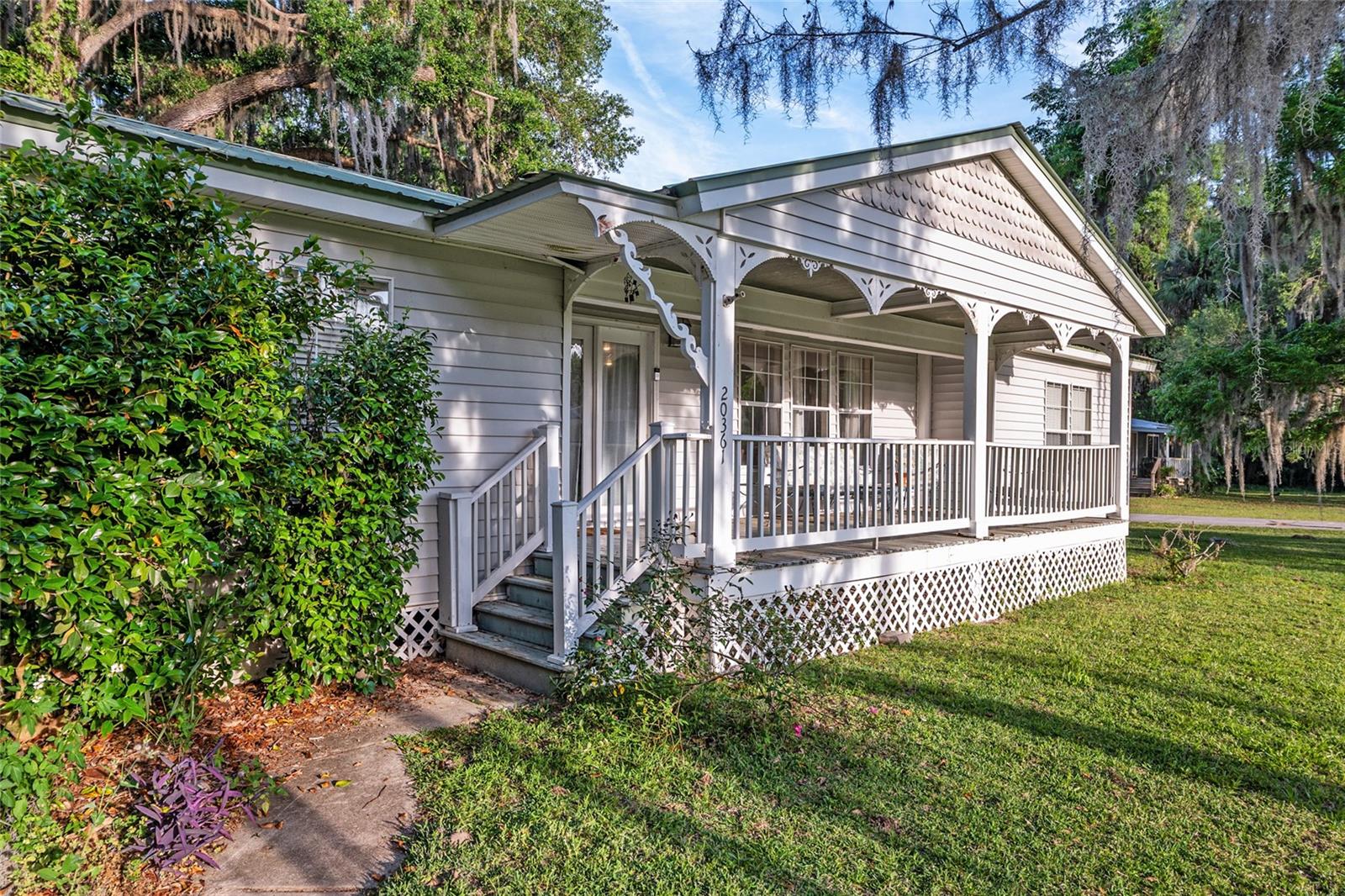 Image 7 of 62 For 20361 1st Street