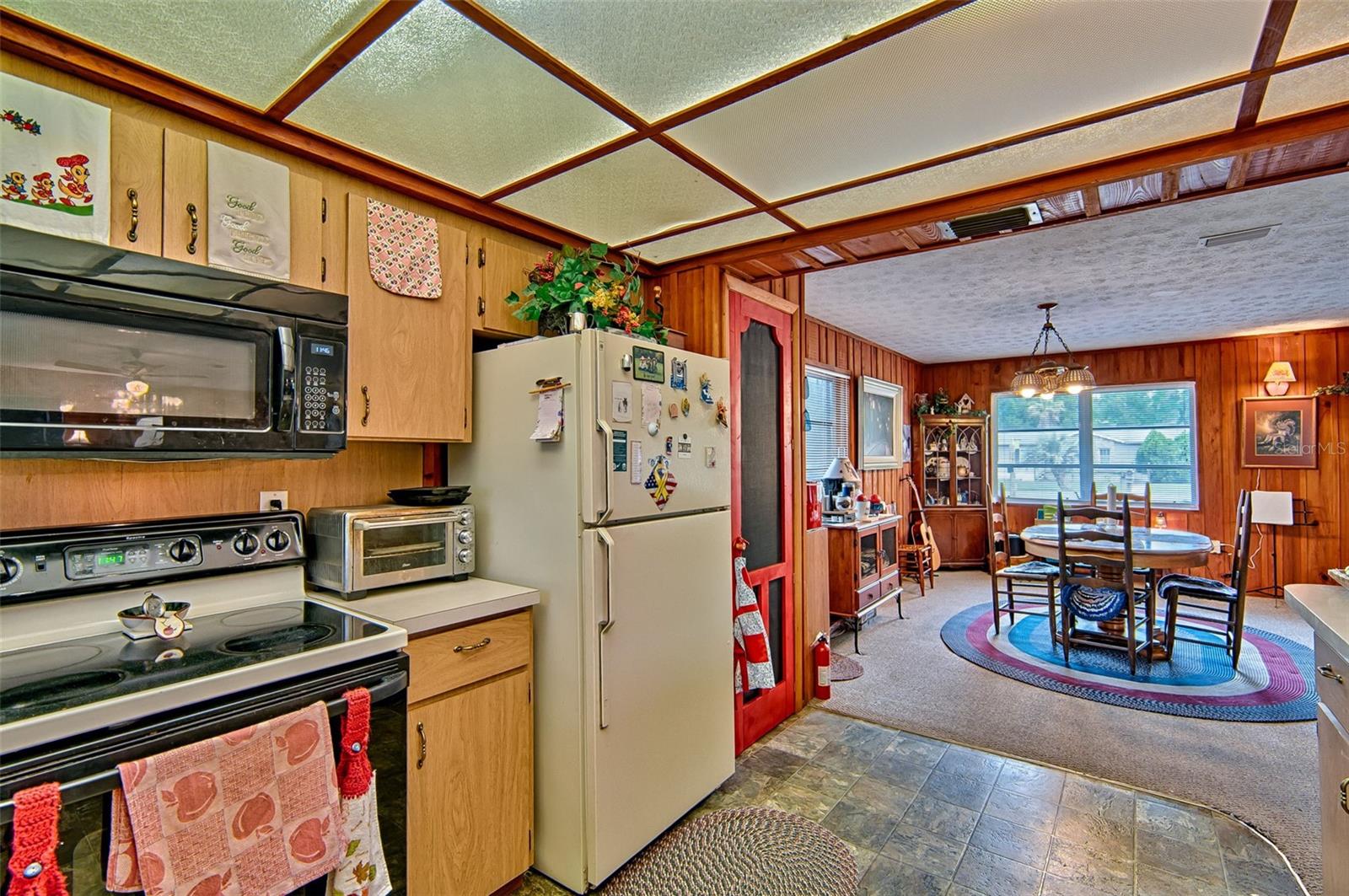 Image 13 of 36 For 6537 Triest Avenue