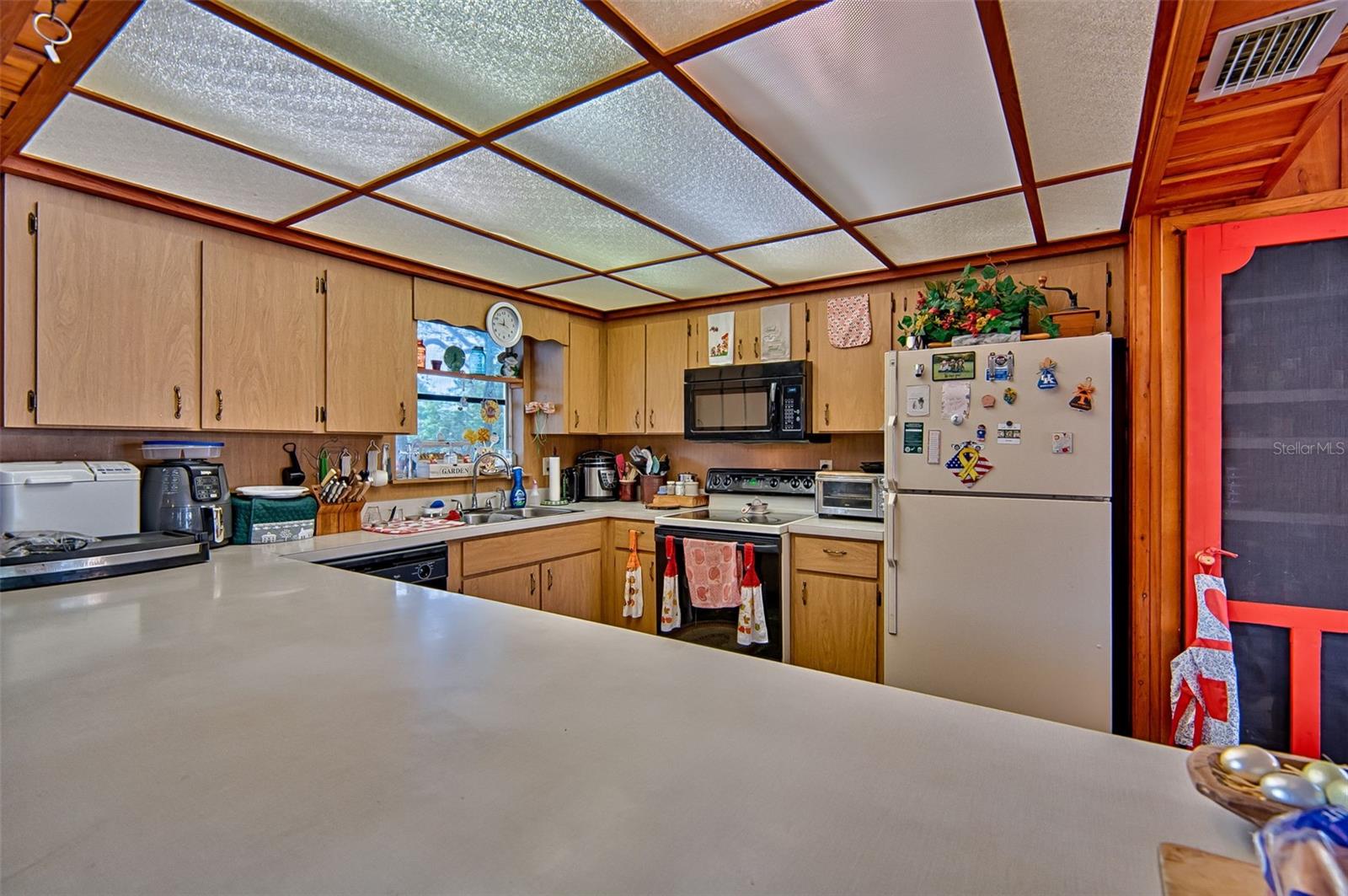 Image 15 of 36 For 6537 Triest Avenue