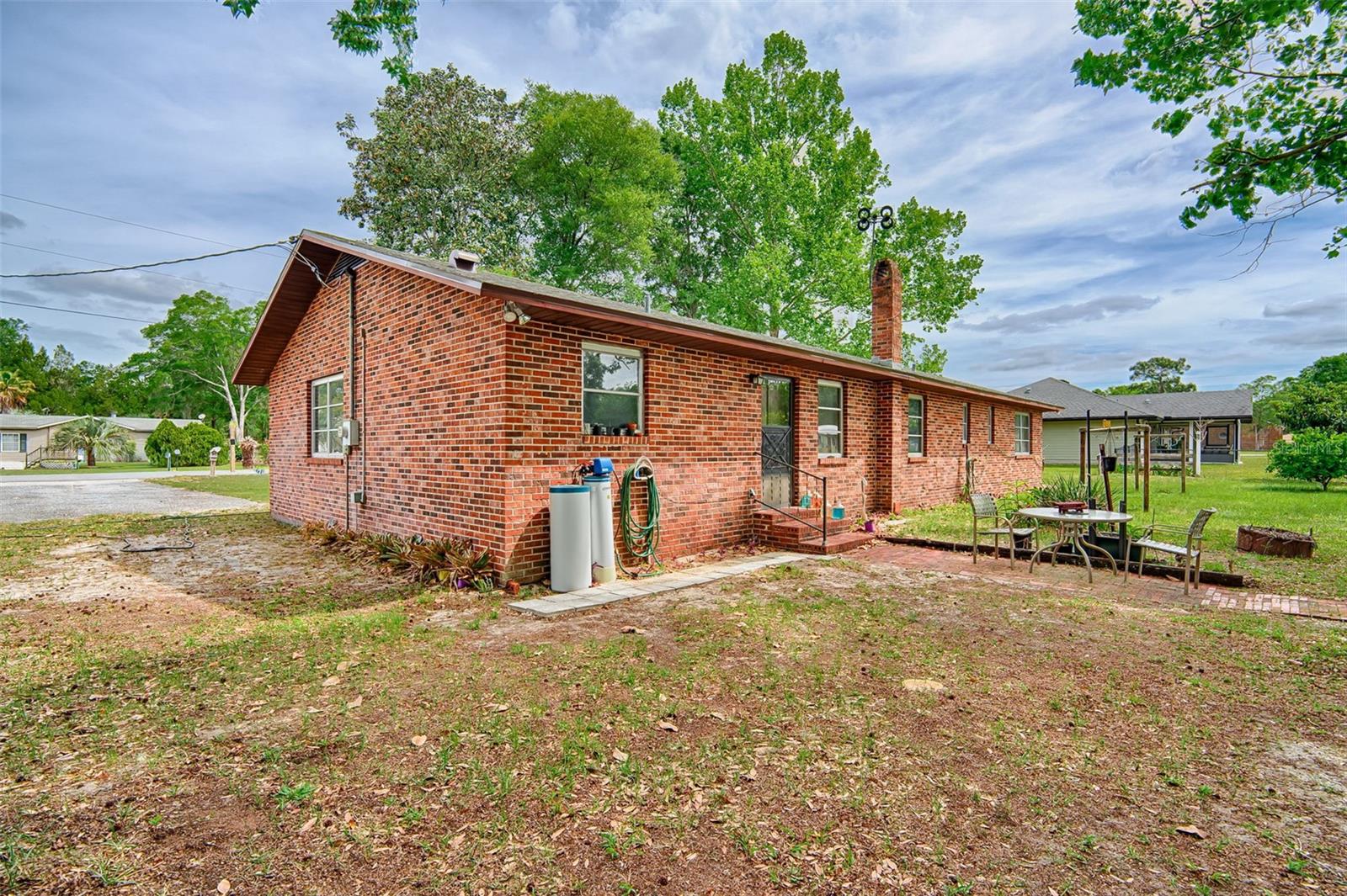 Image 26 of 36 For 6537 Triest Avenue