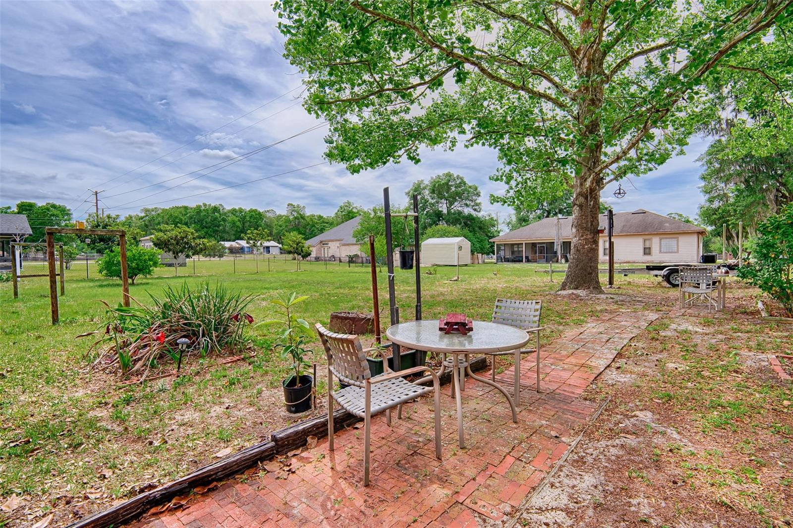 Image 28 of 36 For 6537 Triest Avenue