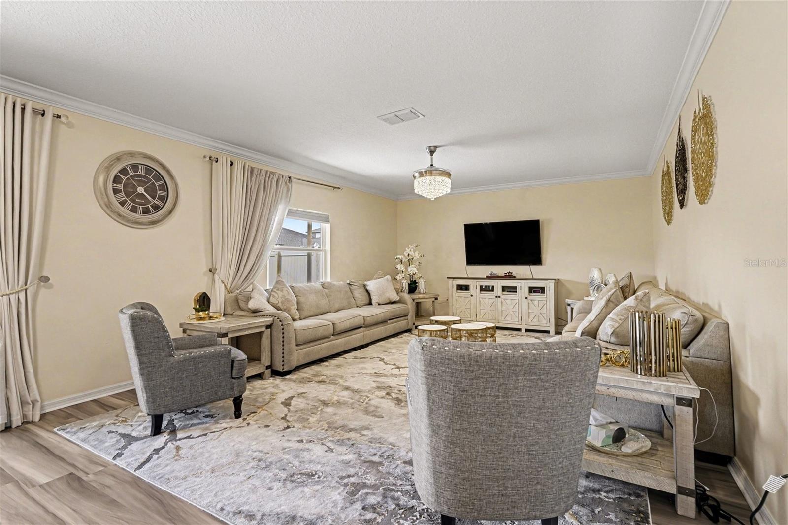 Image 3 of 32 For 1688 Attilburgh Boulevard