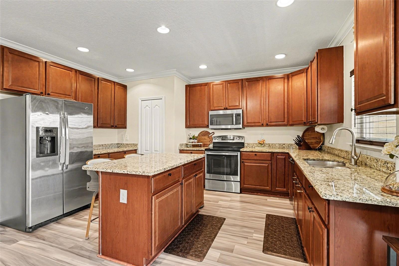 Image 9 of 32 For 1688 Attilburgh Boulevard