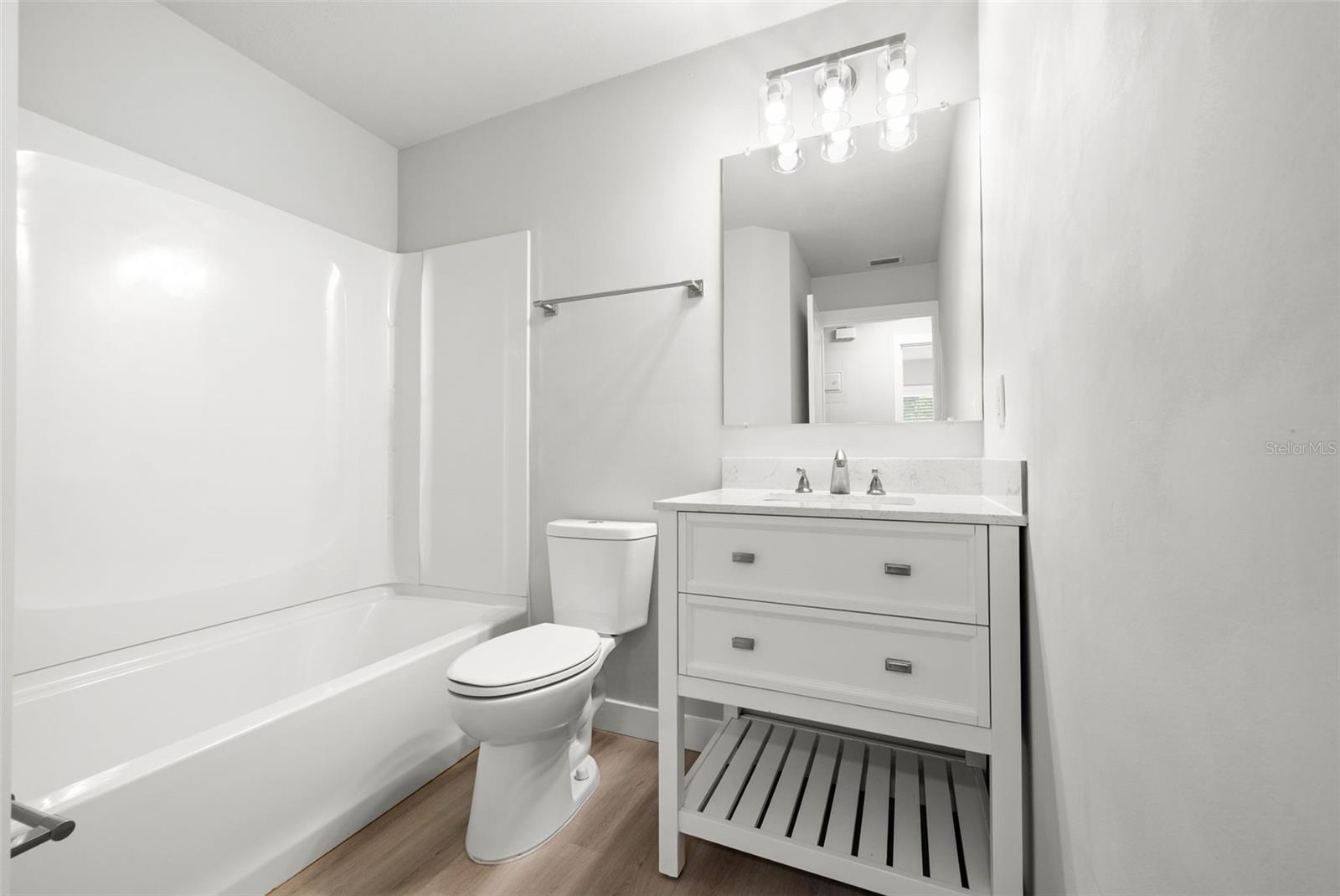 Image 16 of 30 For 1919 17th Drive