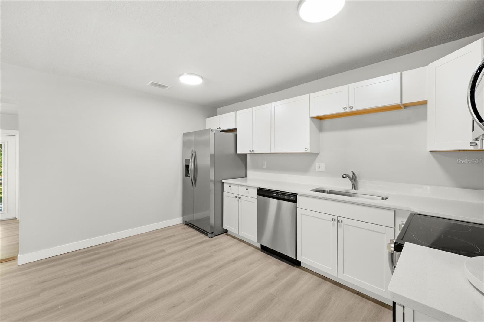 Image 24 of 30 For 1919 17th Drive