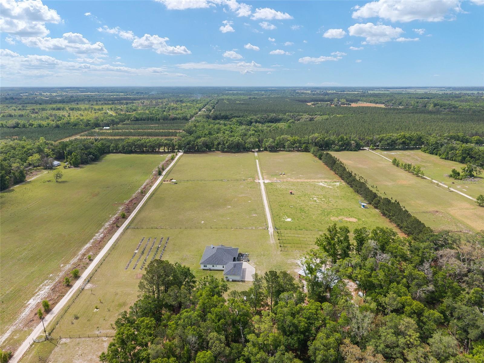 Image 21 of 98 For 3725 172nd Street