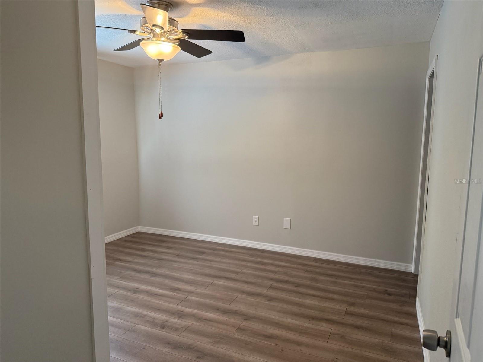 Image 9 of 15 For 6519 Newberry Road 905