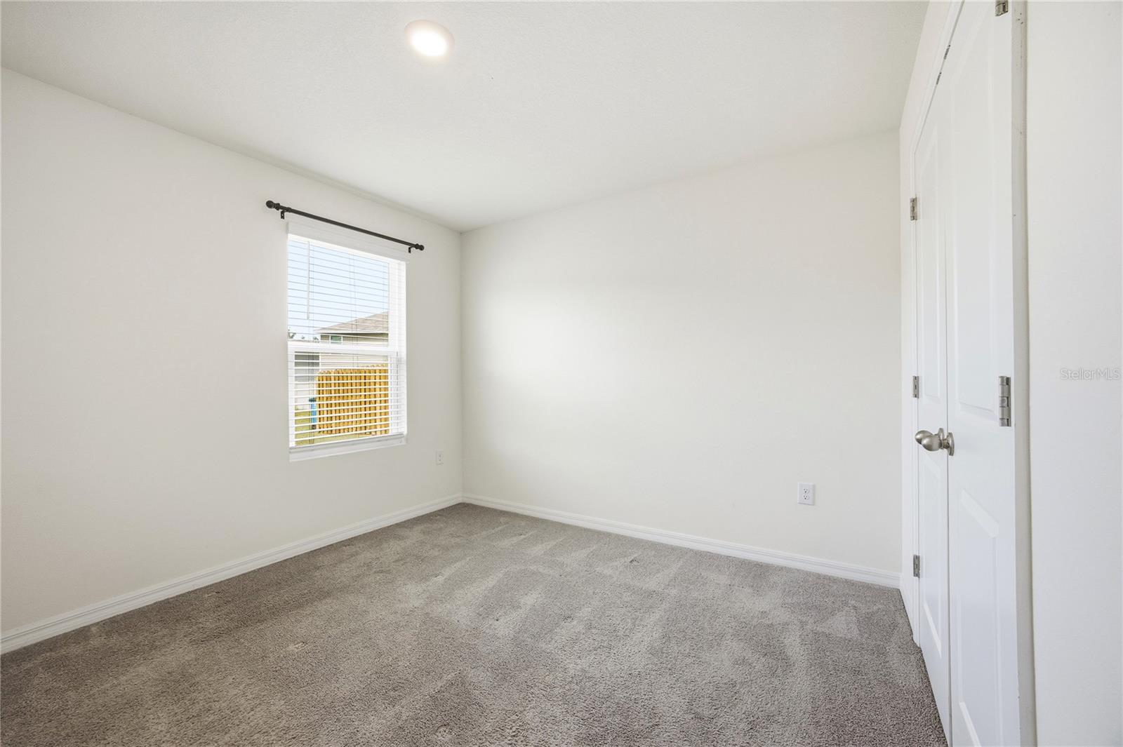 Image 12 of 32 For 16372 190th Street