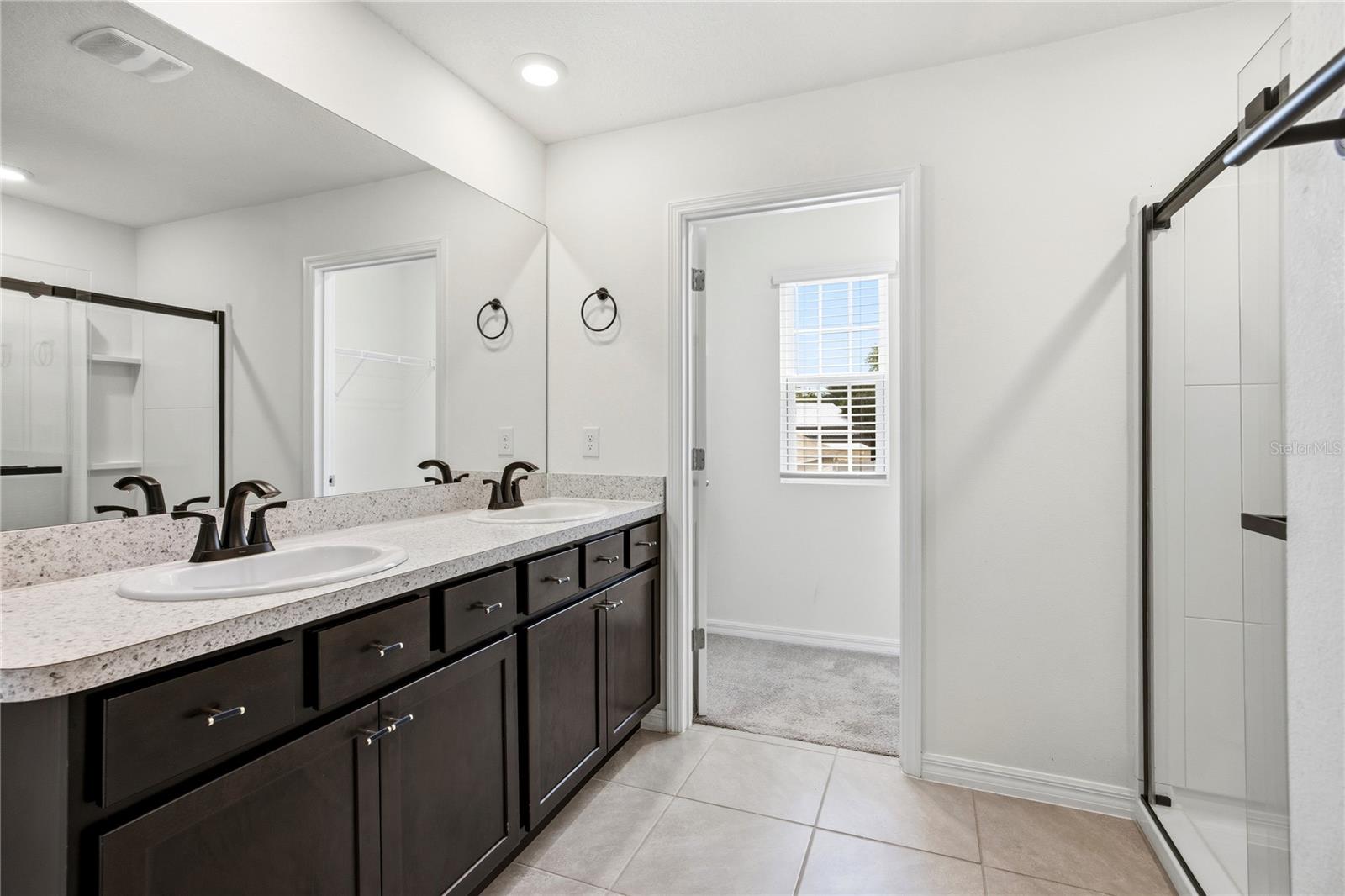 Image 18 of 32 For 16372 190th Street