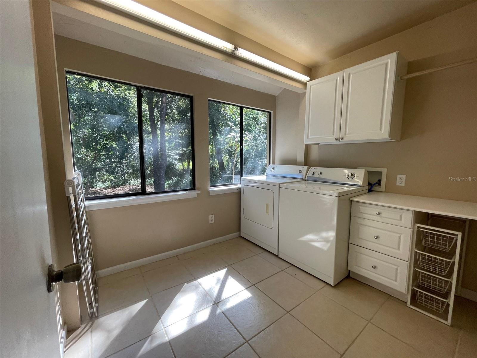 Image 12 of 35 For 2001 15th Avenue