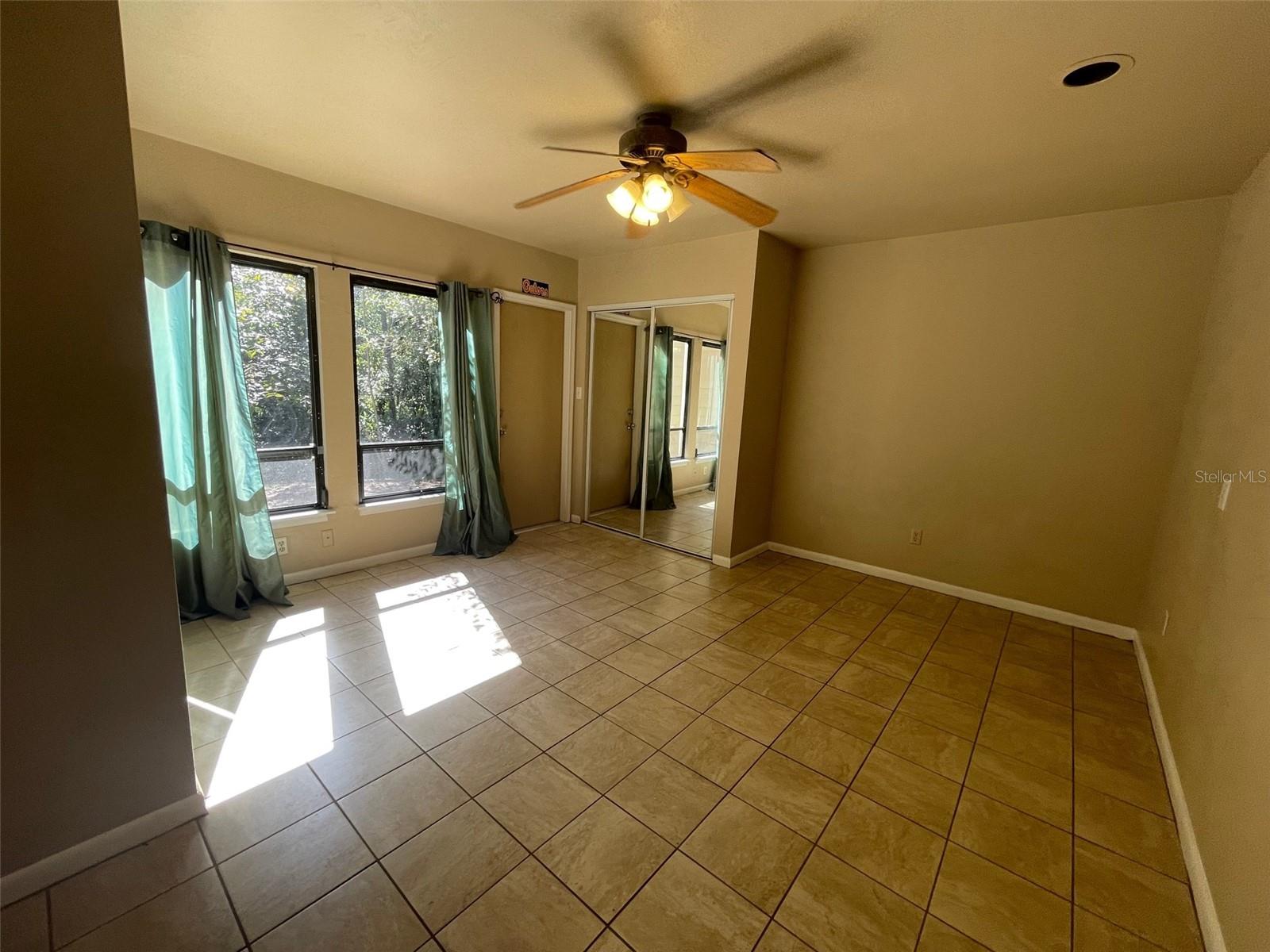 Image 13 of 35 For 2001 15th Avenue