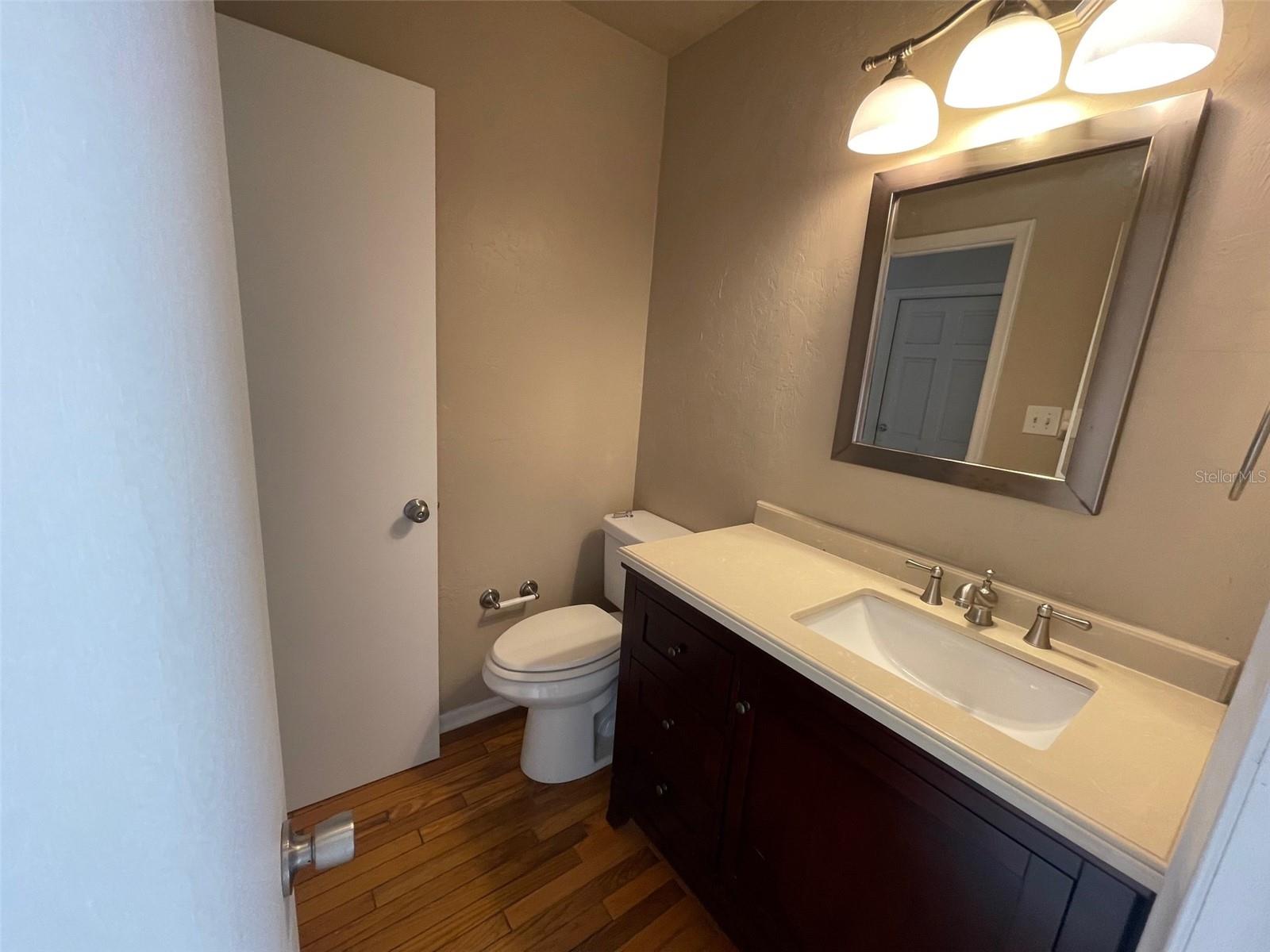 Image 23 of 35 For 2001 15th Avenue