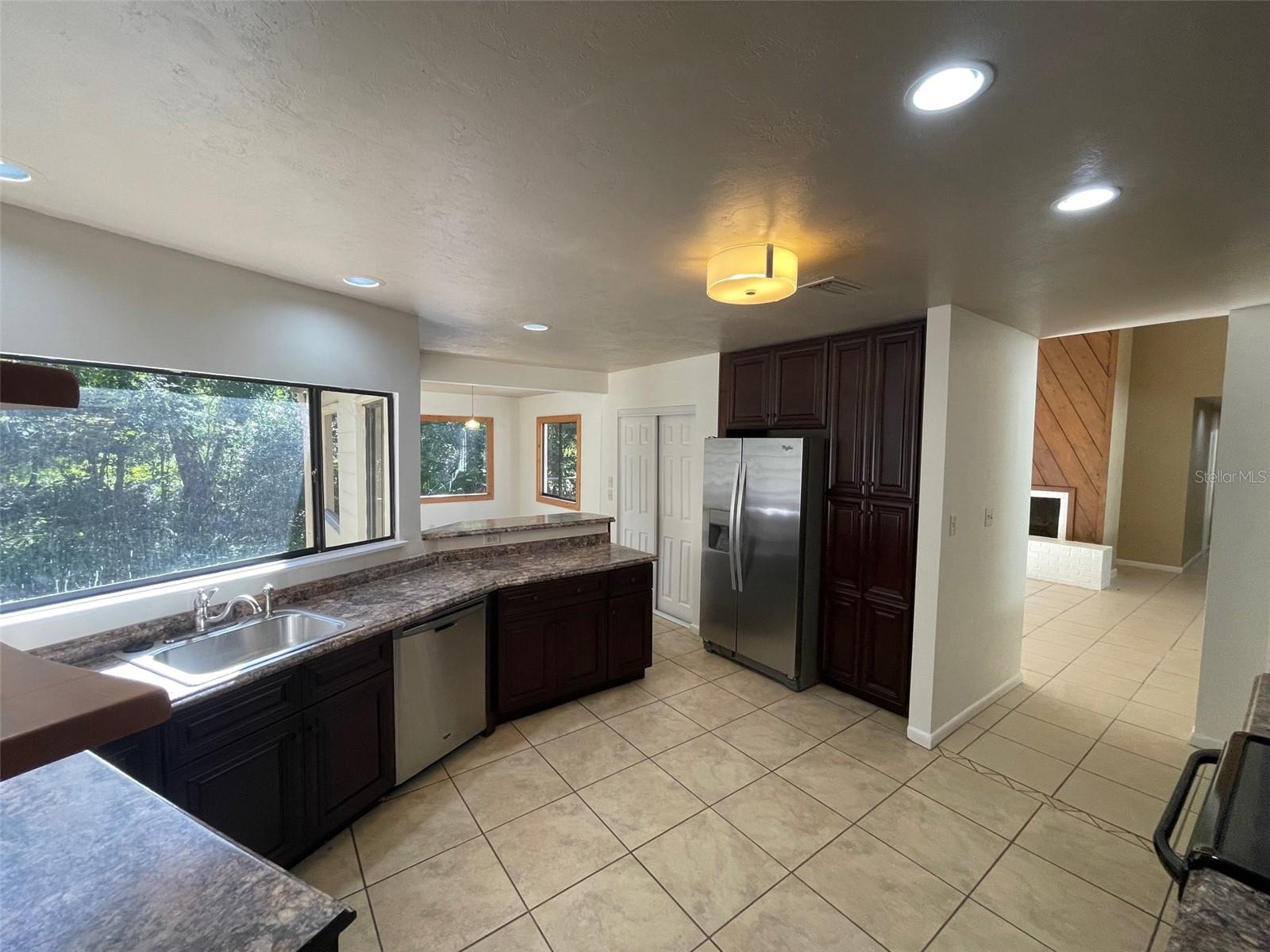 Image 6 of 35 For 2001 15th Avenue