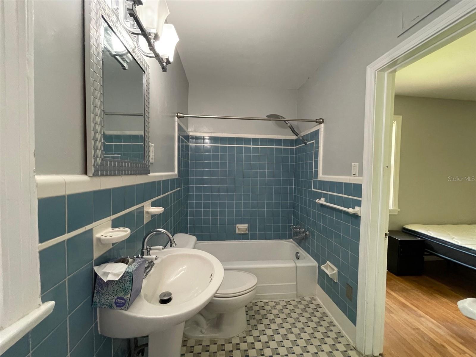 Image 12 of 23 For 1403 9th Avenue