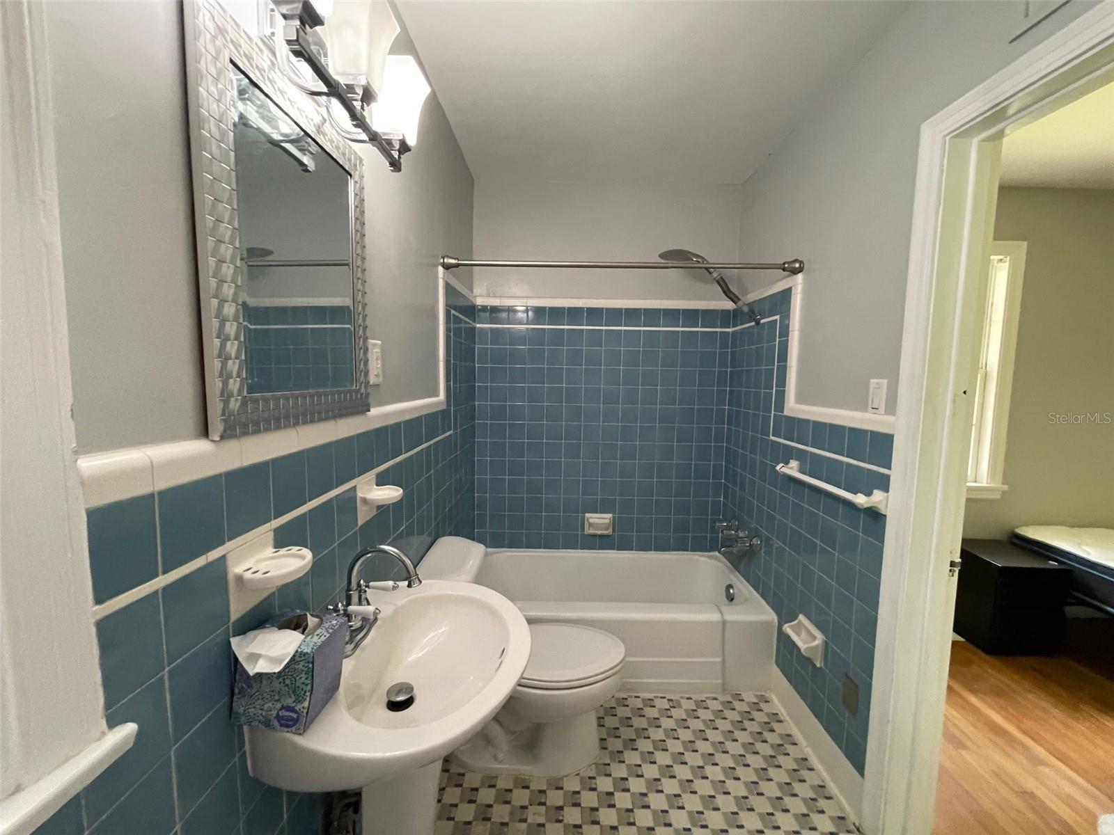 Image 13 of 23 For 1403 9th Avenue