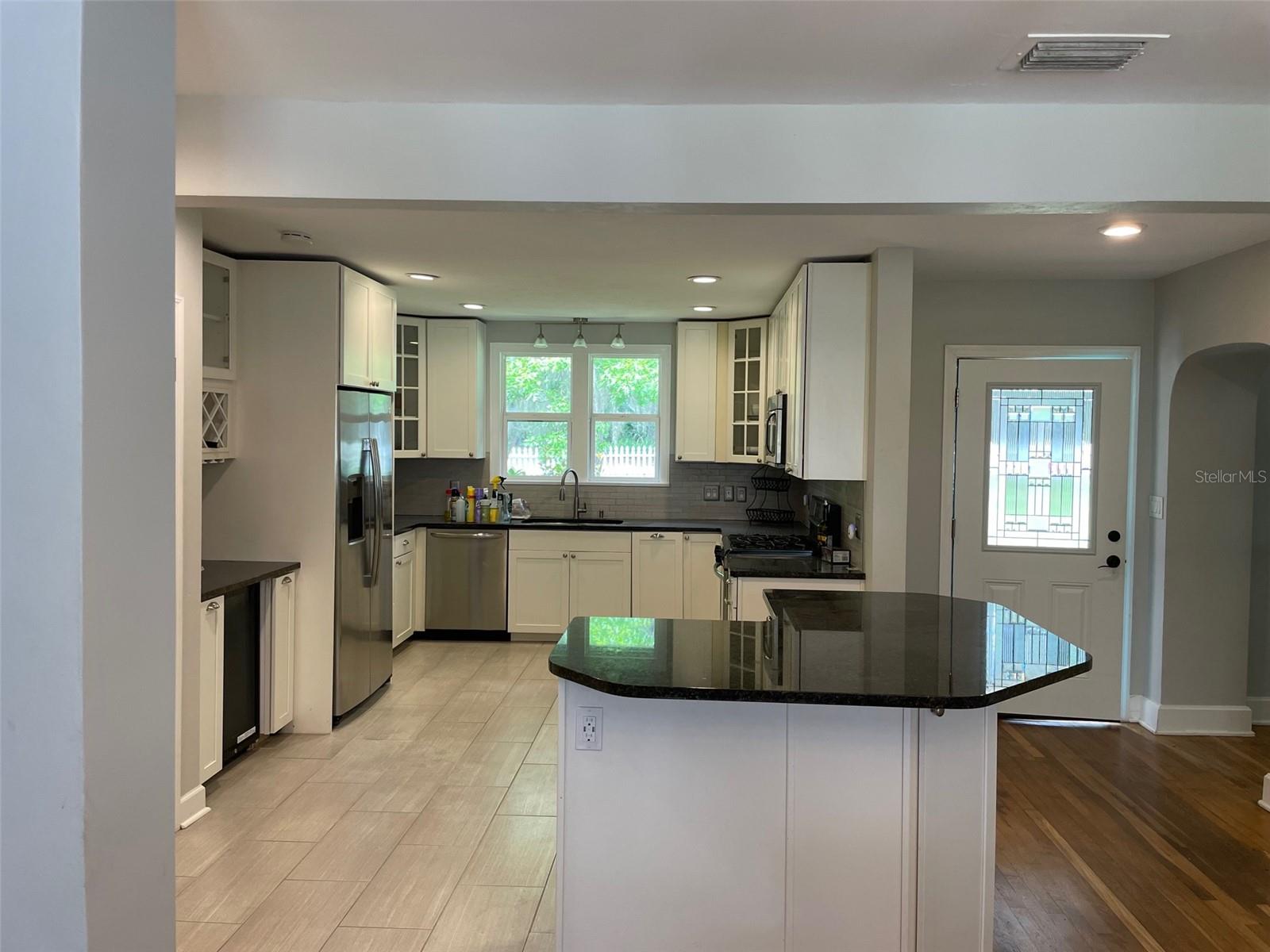 Image 3 of 23 For 1403 9th Avenue