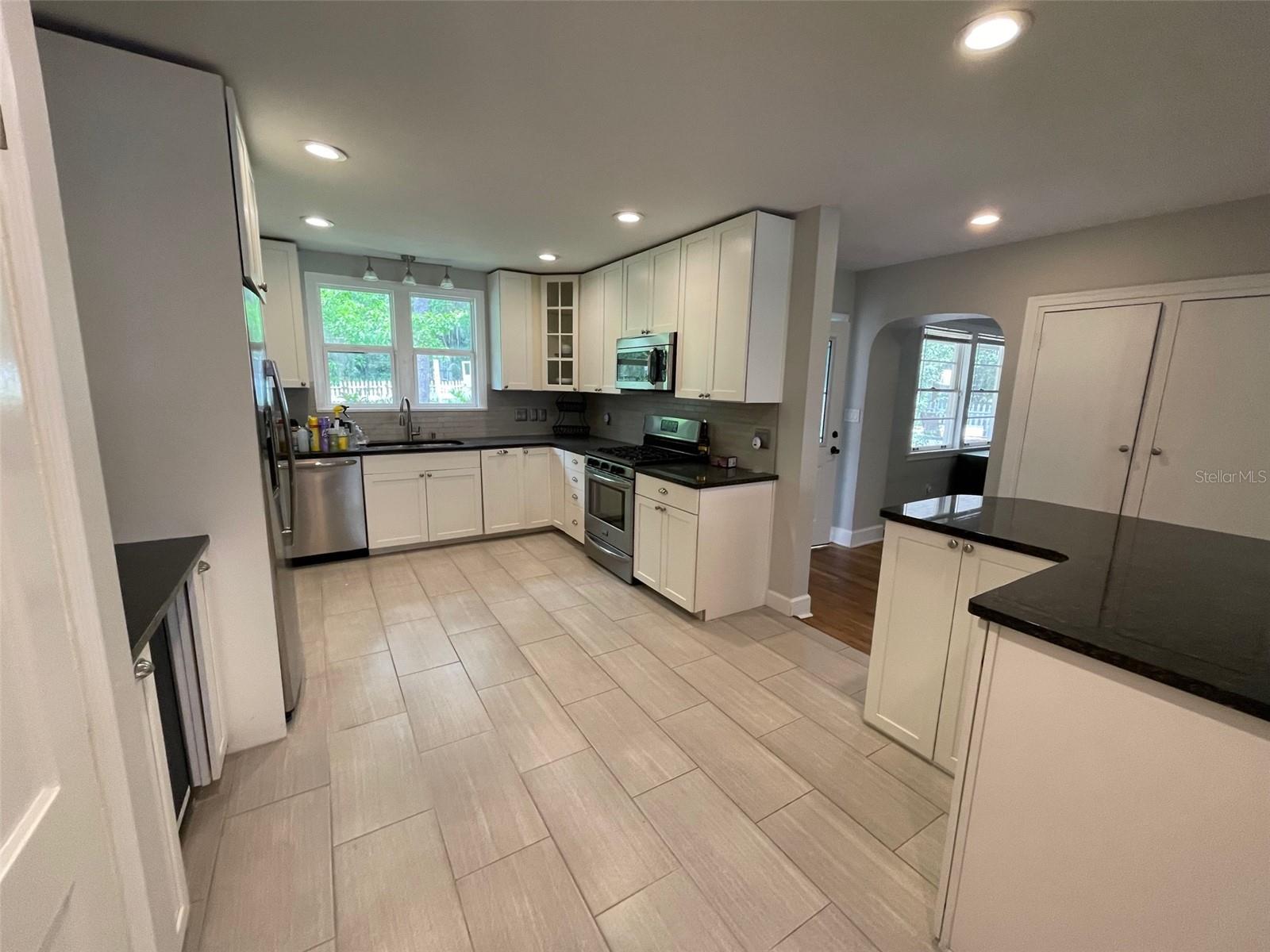 Image 4 of 23 For 1403 9th Avenue