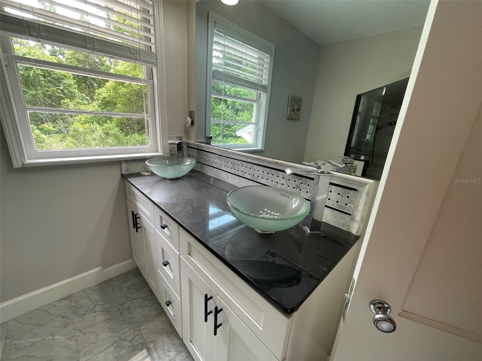 Image 6 of 23 For 1403 9th Avenue