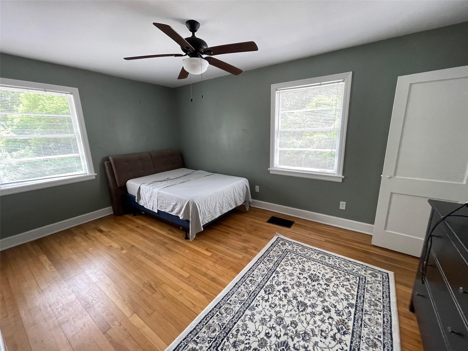 Image 8 of 23 For 1403 9th Avenue