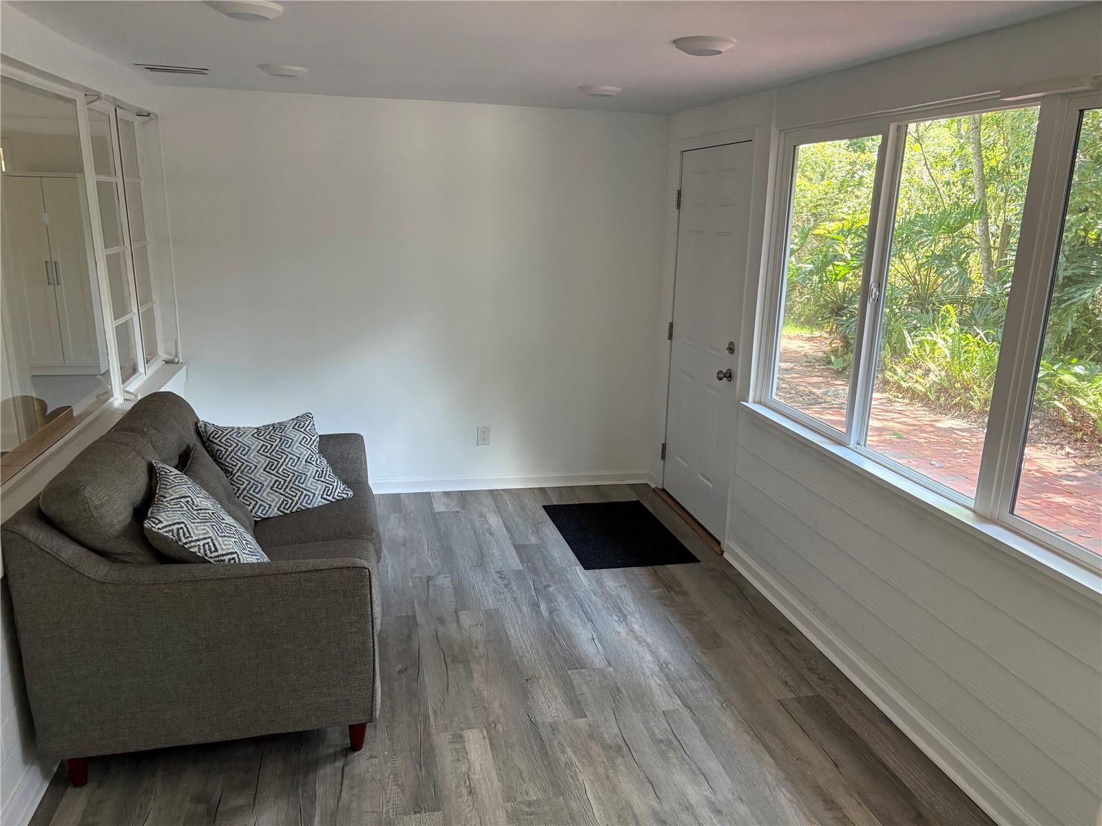 Image 10 of 46 For 706 20th Street