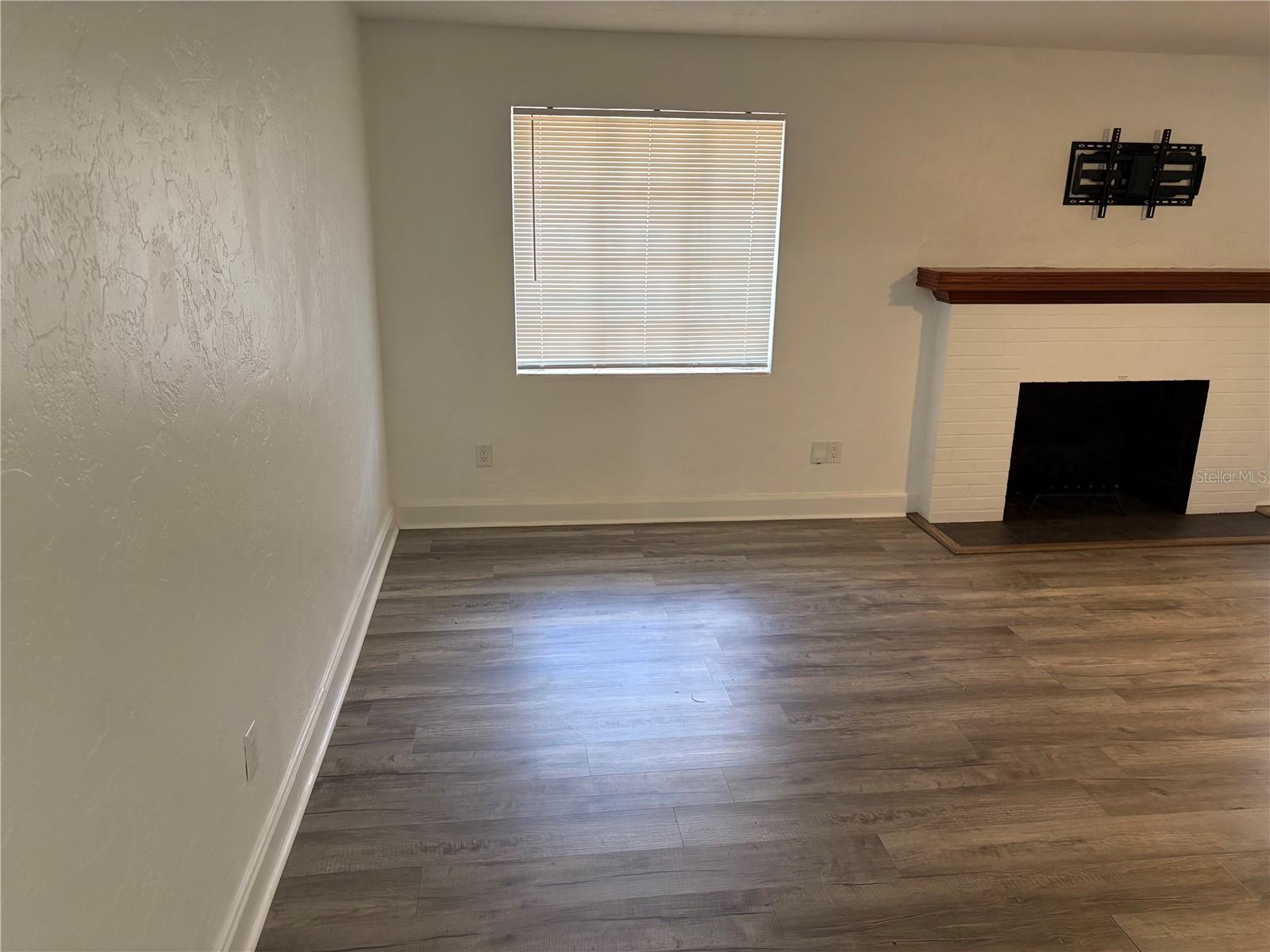 Image 12 of 46 For 706 20th Street