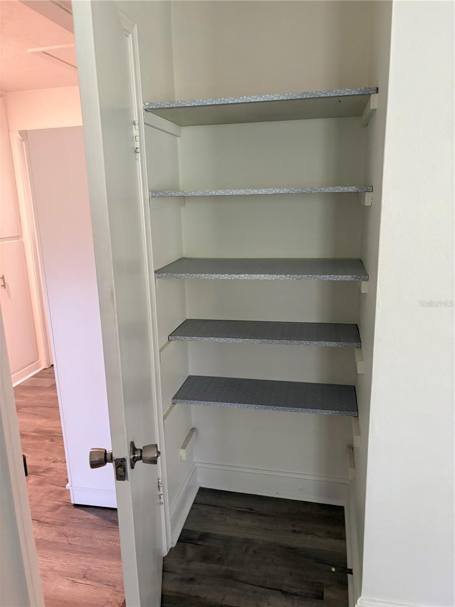 Image 20 of 46 For 706 20th Street