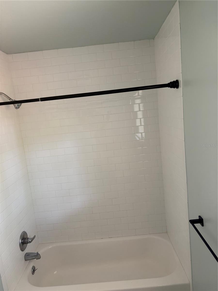 Image 23 of 46 For 706 20th Street