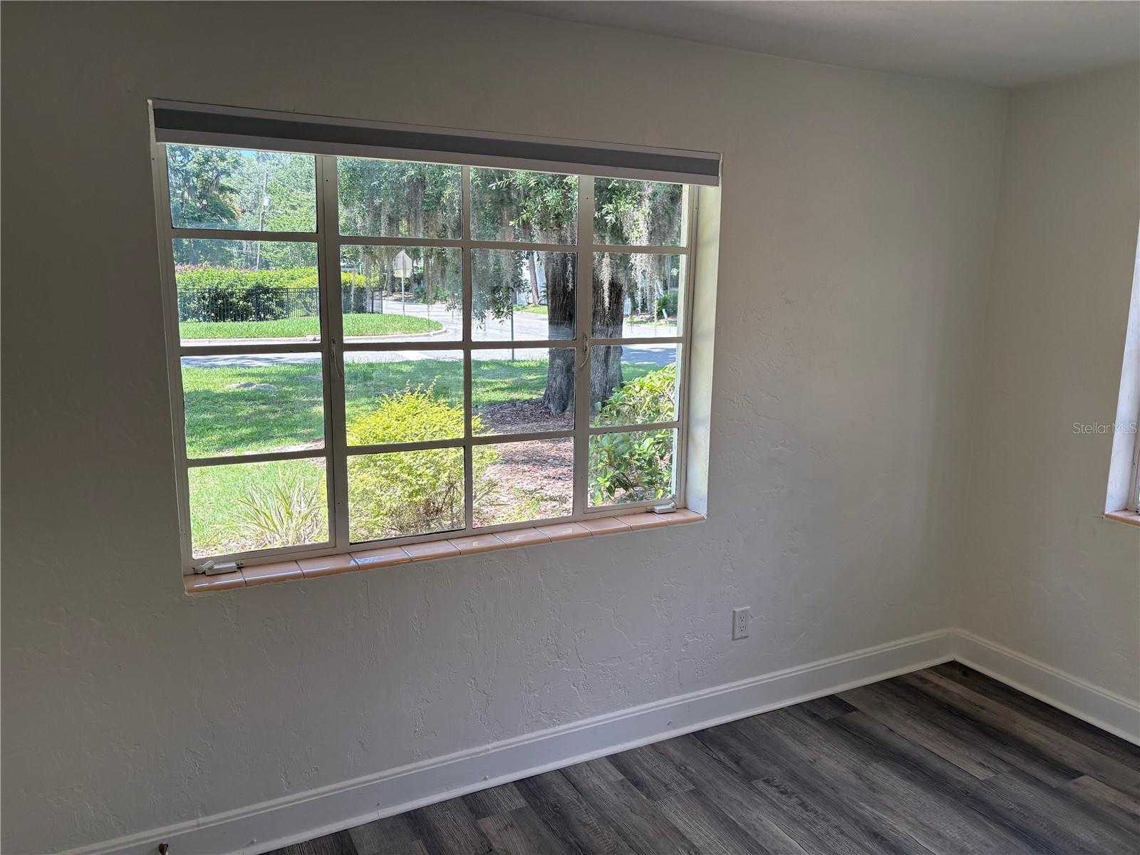 Image 27 of 46 For 706 20th Street