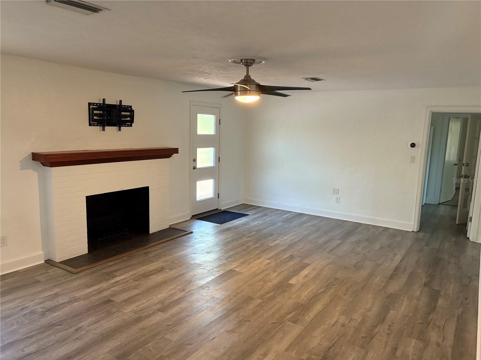 Image 4 of 46 For 706 20th Street