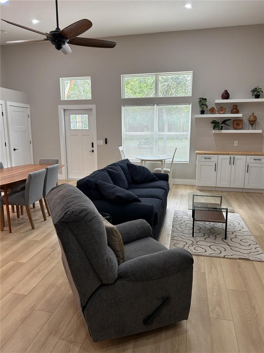 Image 12 of 32 For 12870 103 Terrace