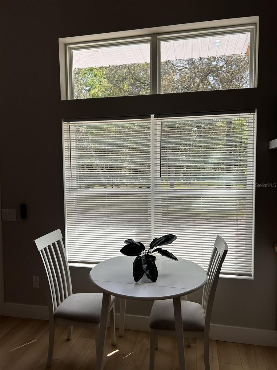 Image 15 of 32 For 12870 103 Terrace