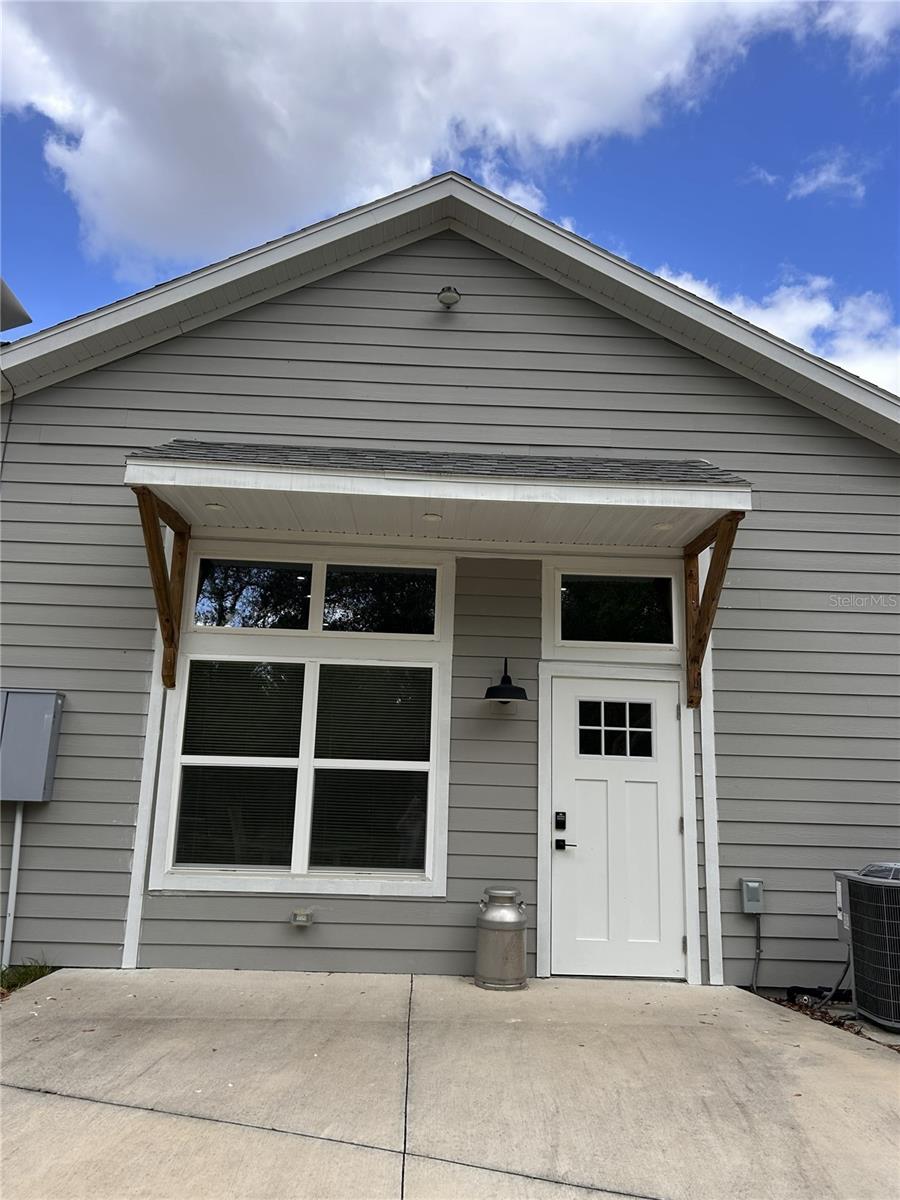 Image 2 of 32 For 12870 103 Terrace