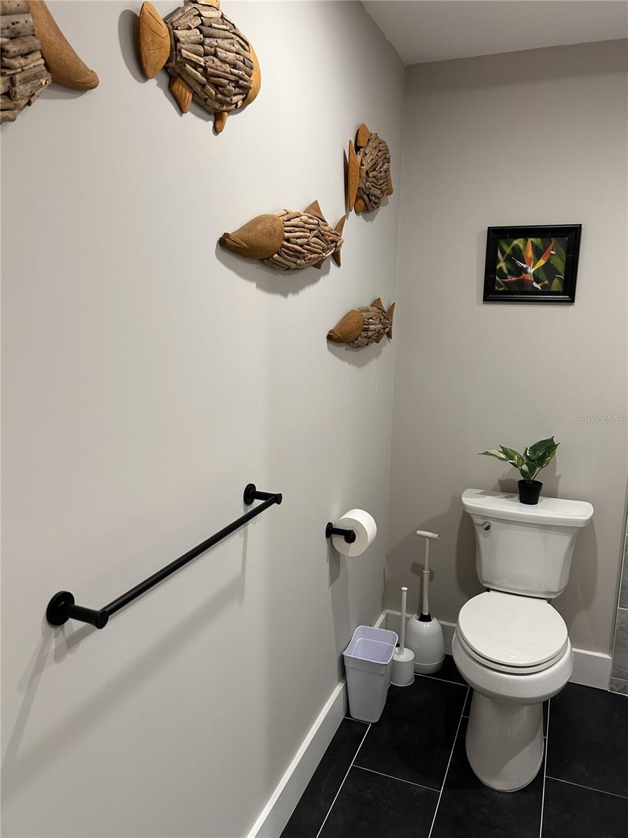 Image 25 of 32 For 12870 103 Terrace