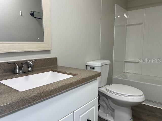 Image 17 of 23 For 65 153 Avenue