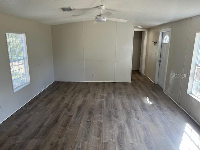 Image 4 of 23 For 65 153 Avenue