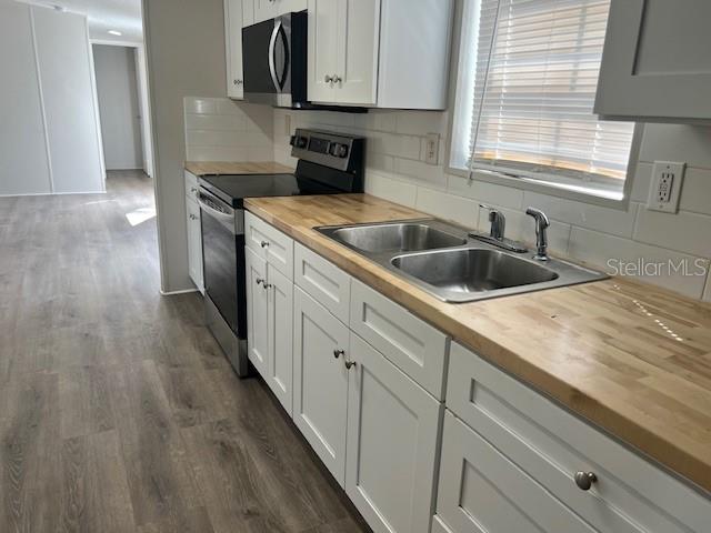 Image 6 of 23 For 65 153 Avenue