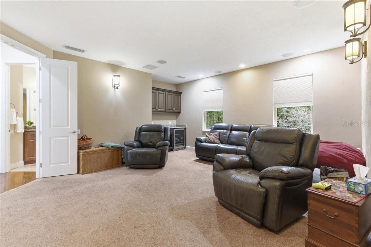 Image 48 of 85 For 7077 93rd Avenue
