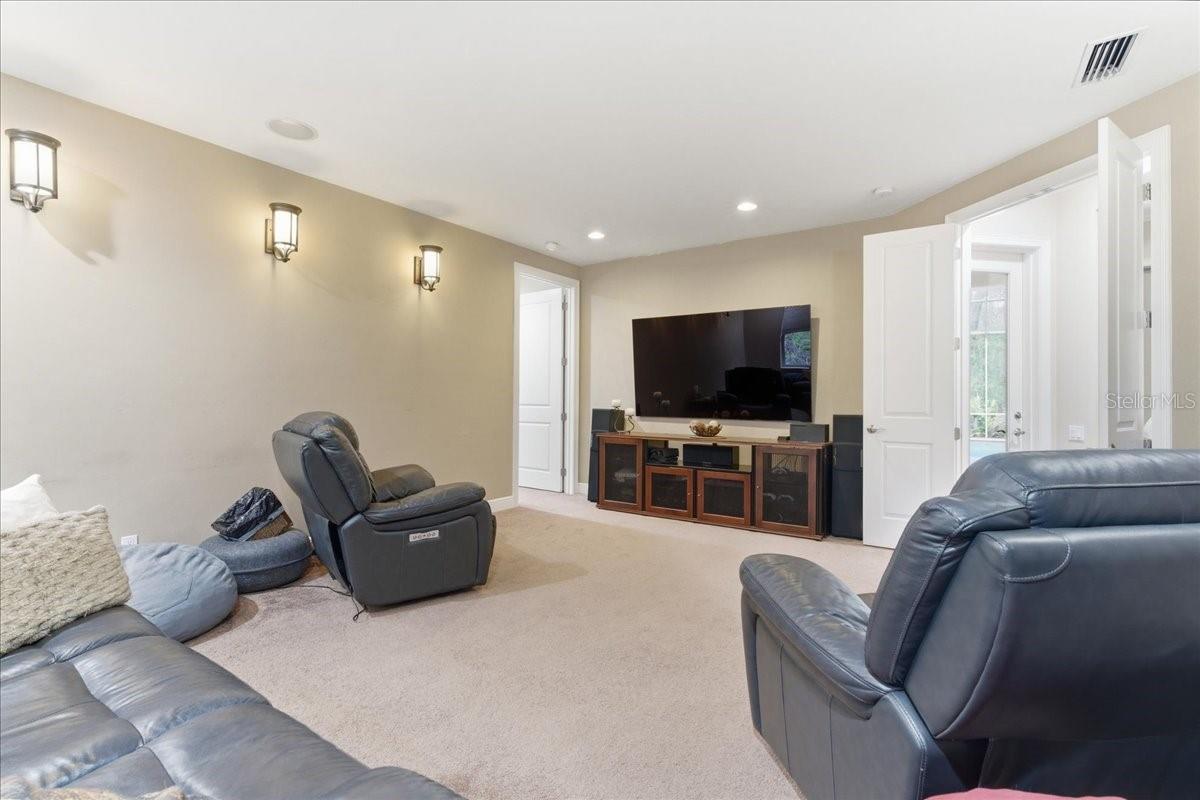 Image 50 of 85 For 7077 93rd Avenue