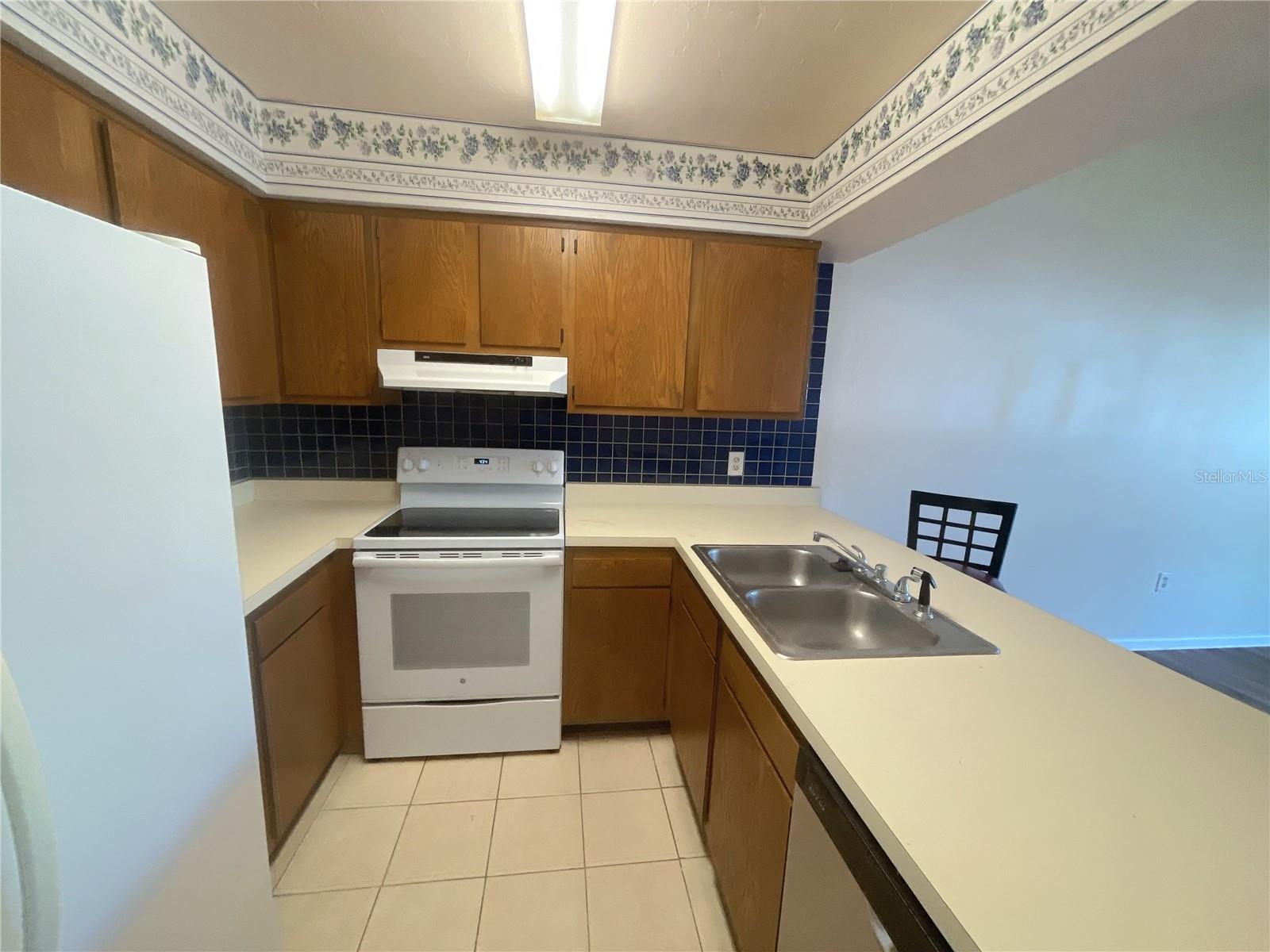 Image 6 of 30 For 4345 20th Lane 4345