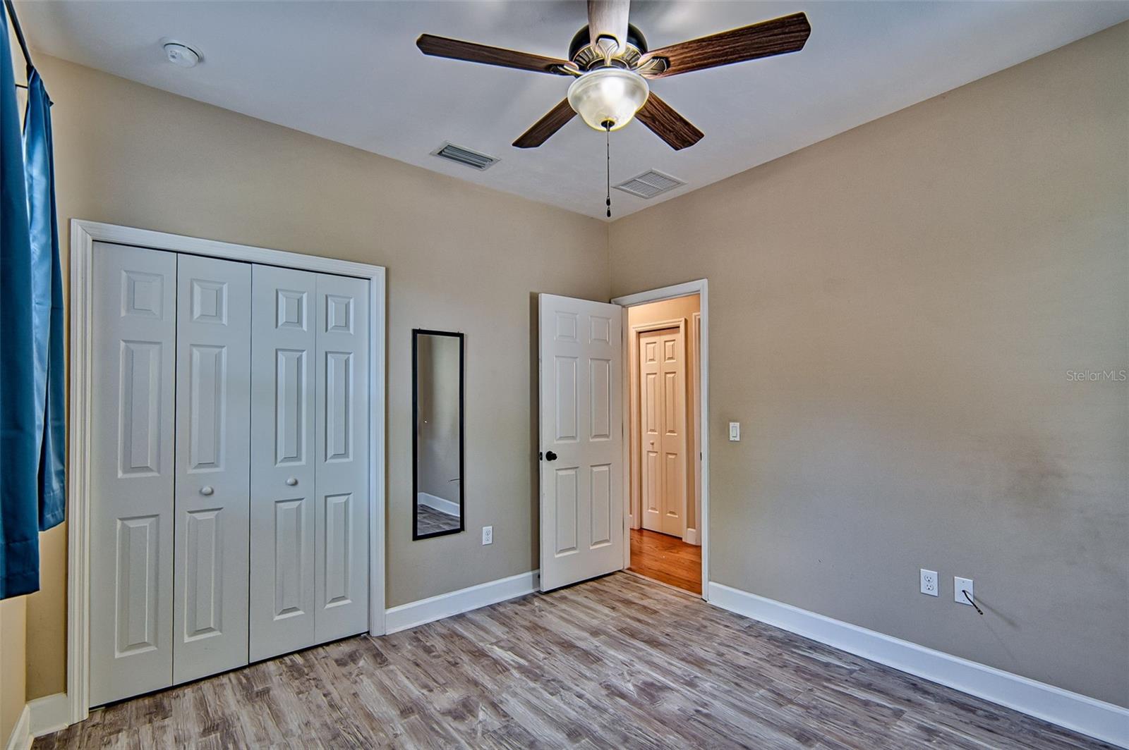 Image 24 of 46 For 7546 90 Drive