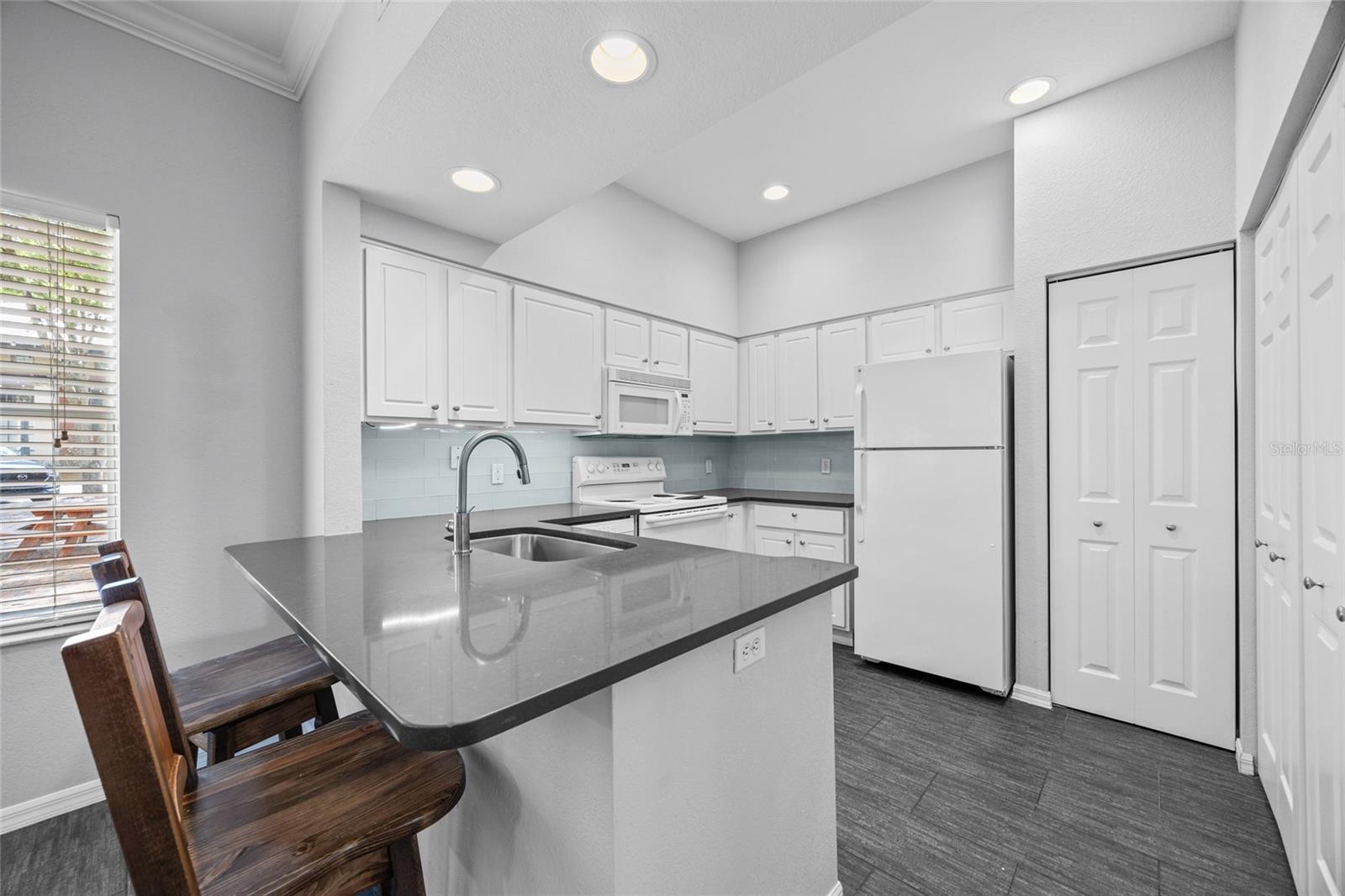Image 13 of 22 For 5141 91st Way I-102